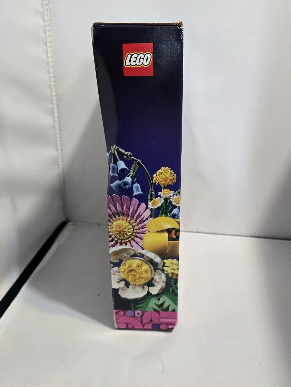 LEGO Petite Sunny Bouquet Botanical Flower Set in Yellow, Pink, Blue